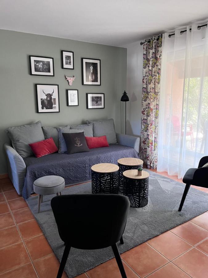 Maison De Vacances Dans Residence Avec Piscine Arles Zewnętrze zdjęcie